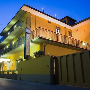 Otel Raphael ***