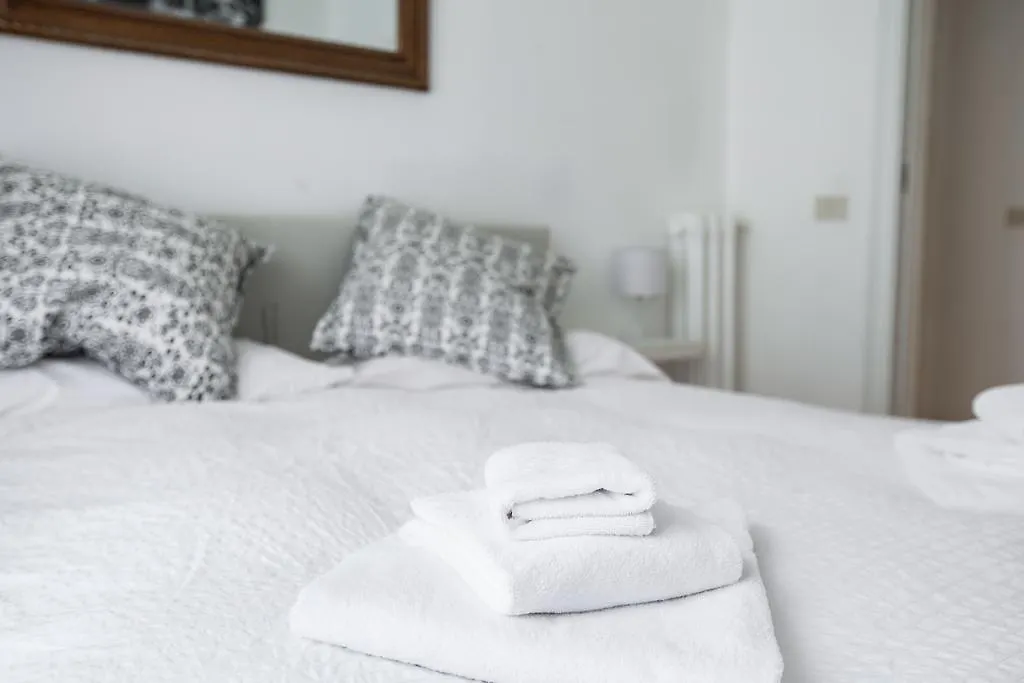 *** Guest house Rooms In Rome Italy